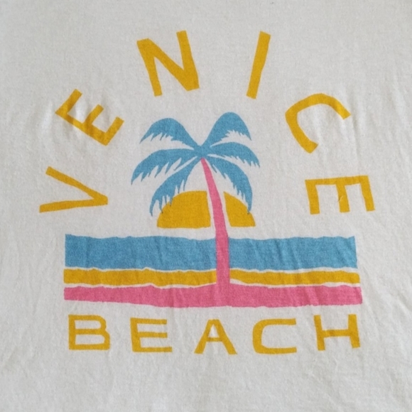 Lucky🍀 Brand "Venice Beach"🏖️ Graphic Tee - Picture 3 of 13